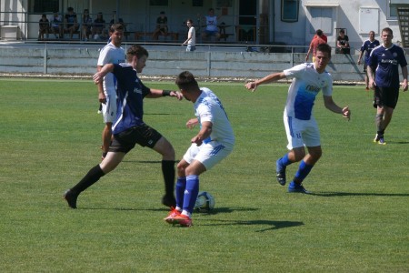 Muži B v 1.kole Bestrent cupu v susedskom derby s Bíňovcami